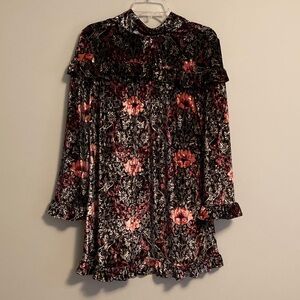 ALI & JAY Falling Hard Black/Pink Velvet Floral Long Sleeve Mini Shift Dress
